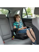 Бустер в машину: с какого возраста можно использовать и как установить