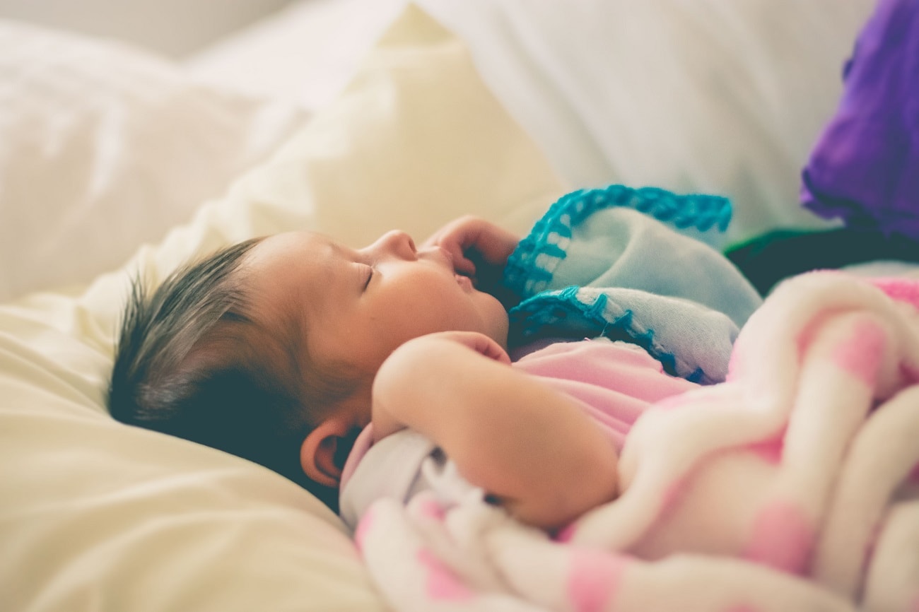 Приучение малыша к самостоятельному сну.